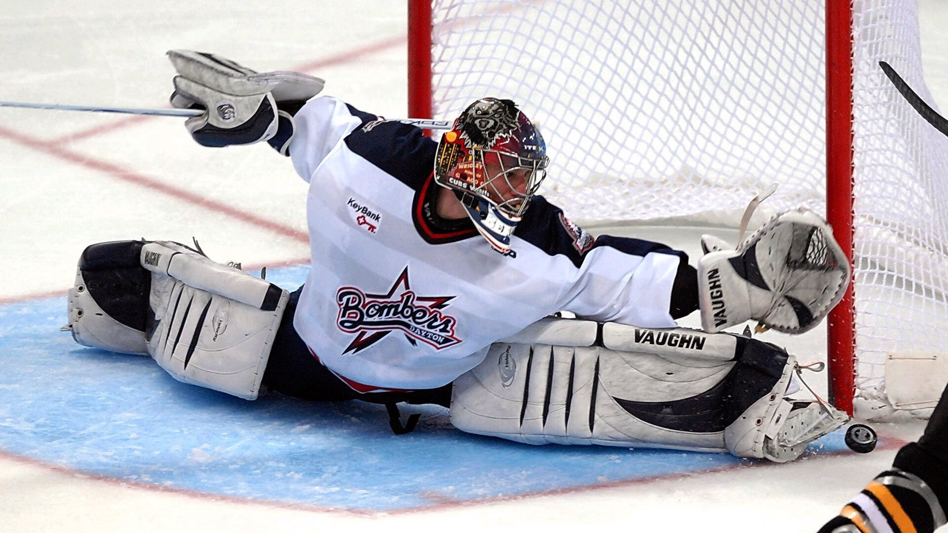 塞内加尔守门员扑球滑出三米，全场爆笑，塞内加尔摔跤手